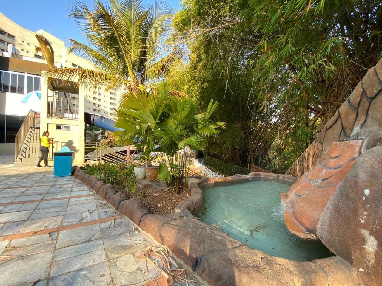 Apto Em Residencial Golden Dolphin * Caldas Novas
