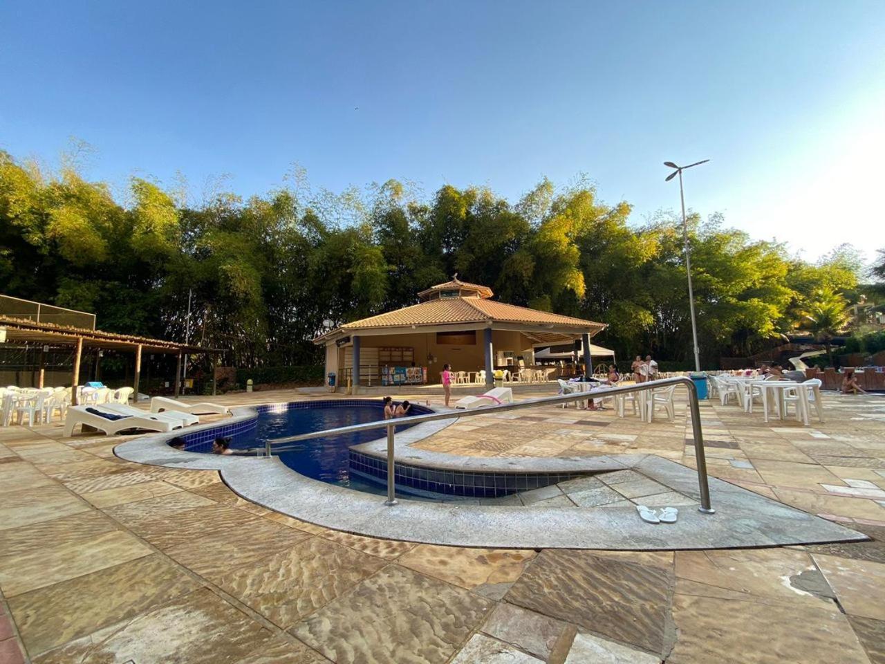 Apto Em Residencial Golden Dolphin Apartment *